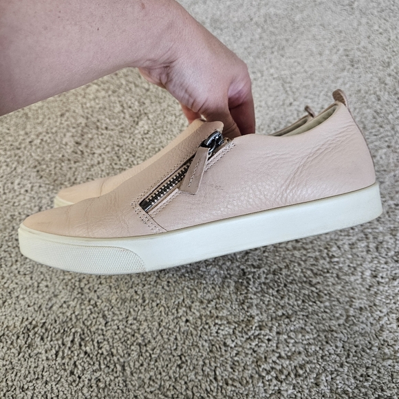 ECCO Gillian Side Zip Sneaker Women Rose Dust US 7 Leather Casual Slip On - Picture 4 of 7